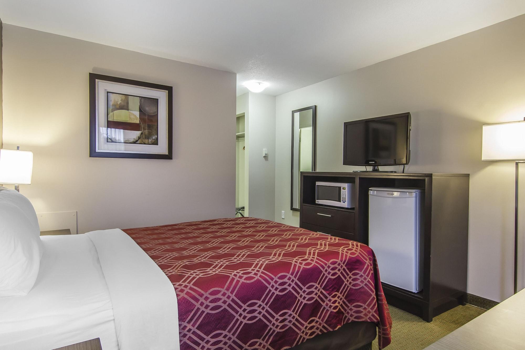 Econo Lodge Inn & Suites Lethbridge Dış mekan fotoğraf