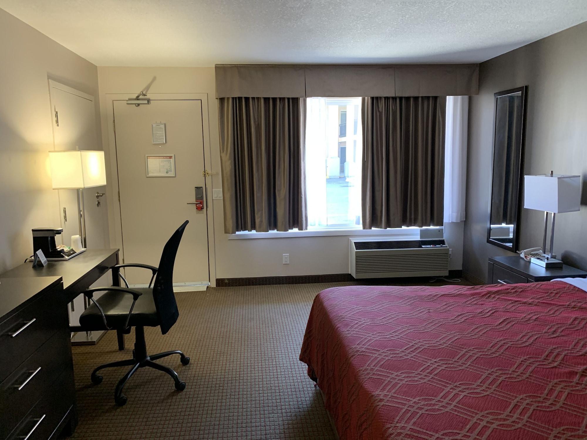 Econo Lodge Inn & Suites Lethbridge Dış mekan fotoğraf